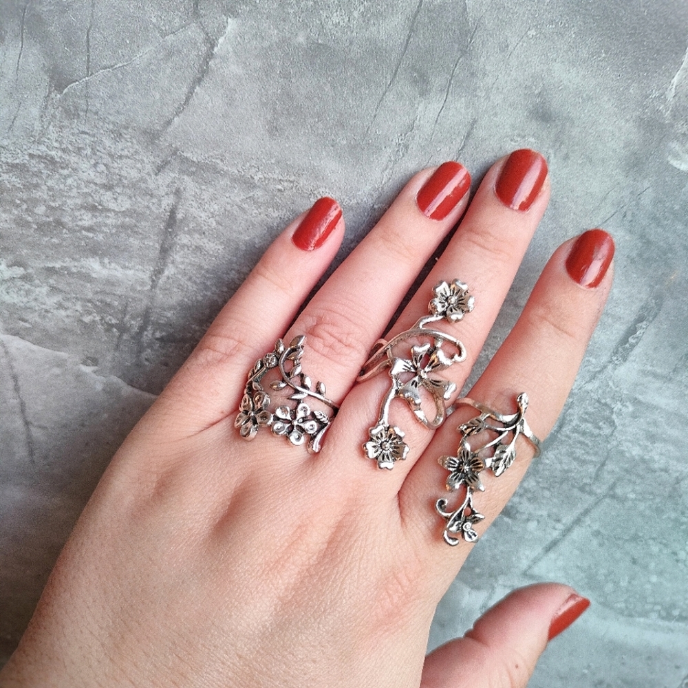 Set of 3 Floral Rings - Picture 6 of 13
